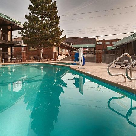 Baymont By Wyndham Cedar City Exterior photo